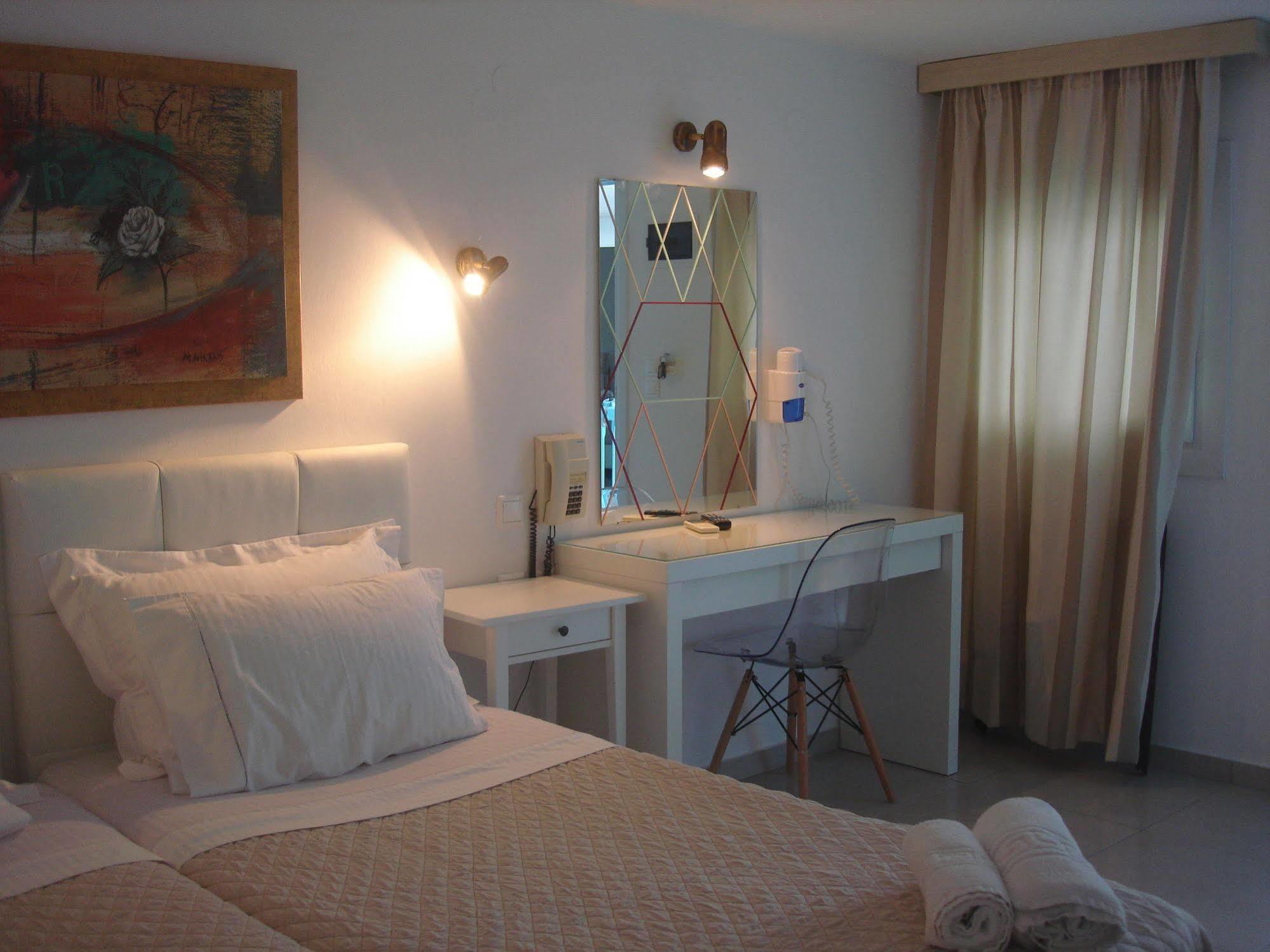 Hotel Philippi Mykonos Town Exterior photo
